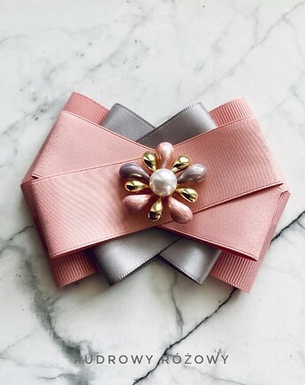 Kolekcja  Exclusive  Brosza z kwiatem i perłą  NEW, Pudrowy Różowy