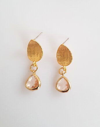 Peach in Gold, Mitsu