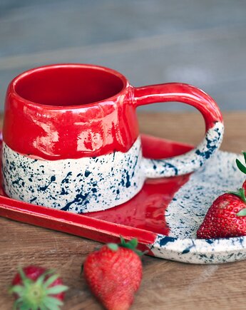 Zestaw czerwony kubek z talerzem, Ceramika Zapiecek