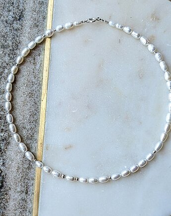 Obróżka z lśniących pereł, Studio Gazela