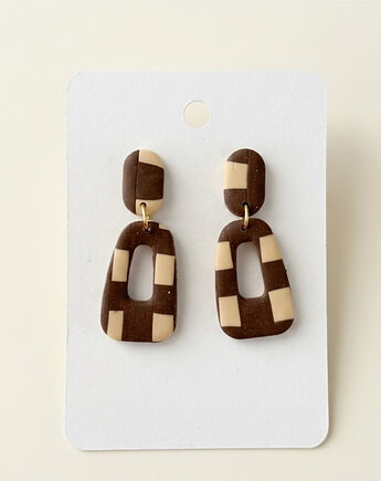 Kolczyki Kratka, Estela