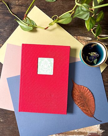 Notes Somnium (czerwień), Pracownia Szeptem