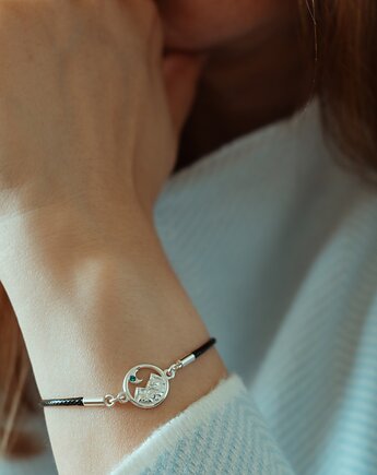 Bransoletka sznurkowa "Górska noc", Szkatułka Emi