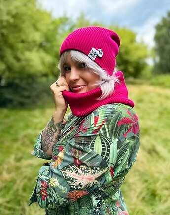 Luźna czapka z bawełny logo kolorowe Malina, Brain Inside
