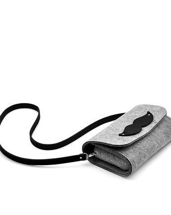 MustacheClutch, felt label