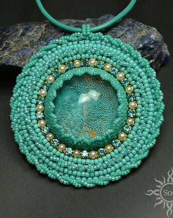 Vellam, wisior z żywicą, haft koralikowy, beading, Sol