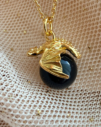 Naszyjnik  ze smokiem  i perłą, złoty smok  na wakacje, Anemon Atelier