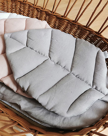 Lniana poduszka liść dla niemowlaka, Nukko Design