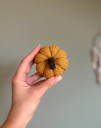 Zestaw 4 wełnianych dyń ozdobnych handmade, Kocie Motki