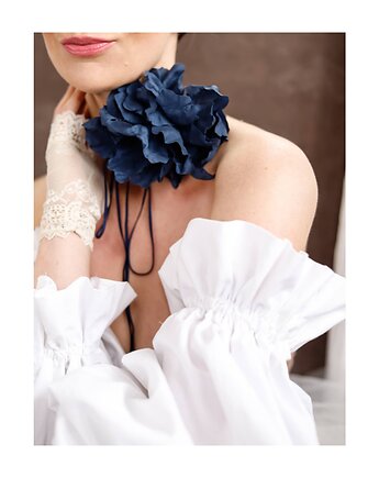 Jedwabny choker, Celina Parysów