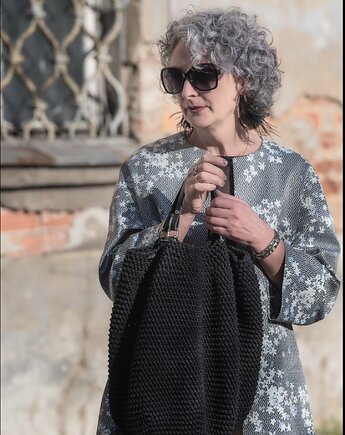 Torebka worek  ze skórzanymi uszami, Margo pracownia szydełkowa