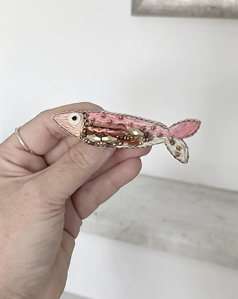 Broszka RYBKA 44 ręcznie haftowana przypinka morska, HAART