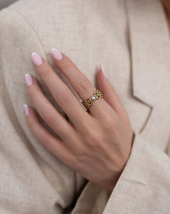 Złoty pierścionek vintage z perłą ze stali chirurgicznej premium, Paraiso