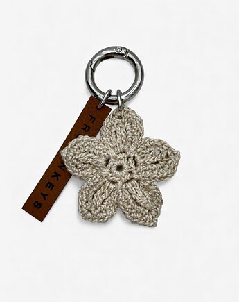 Brelok Kwiat Ecru Ze Srebrnym Zapięciem, Frozen Keys