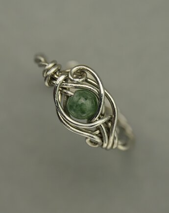 Pierścionek regulowany zielony turmalin wire wrapping, Agata Rozanska