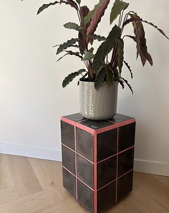 Stolik KOBO M 001, Kafla manufaktura