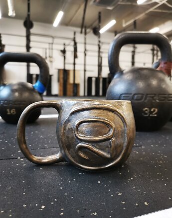 Kubek kettlebell  złoty - 20 kg, szkliwiona_art