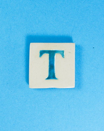 Ceramiczny magnes, niebieska literka T, M.J