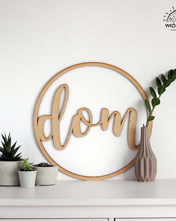 Okrąg z napisem "DOM", Ryczka