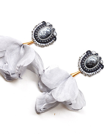 Sutaszowe kolczyki GREY FLOWERS, Sylwia Żak