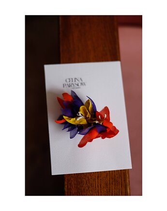 Jedwabna spinka, Celina Parysów