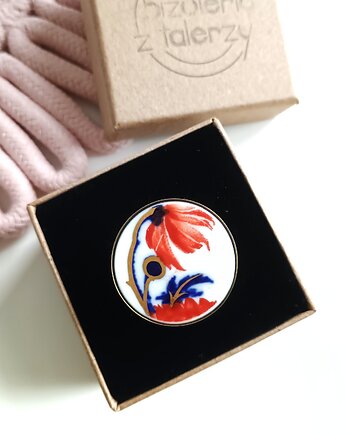 Pierścionek w kwiaty, biżuteria z talerzy