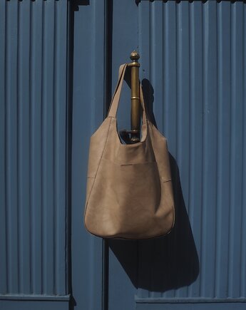 Beżowa miękka skórzana torba typu worek, Łagoda