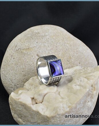 Pierścionek srebrny z muszlą rozmiar 15, An Artisan Nova