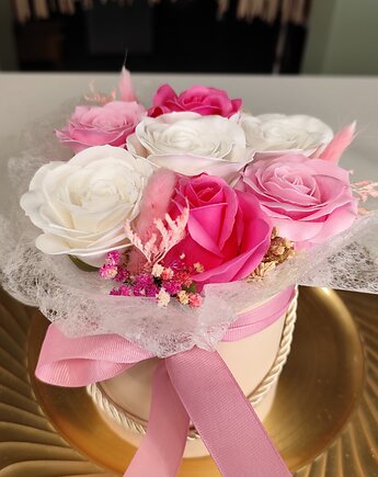 Flowerbox mydlany na prezent dla mamy siostry przyjaciółki podziękowanie, miaukramy