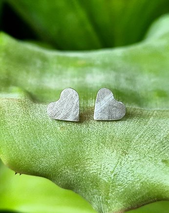 Kolczyki srebrne Matowe Serca Kolekcja Minimal, serce , serduszko, ZIĘBA