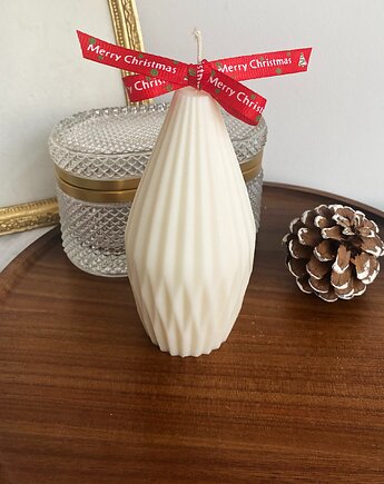 Świeca ekologiczna sojowa dekoracyjna "Grusha" 137x65mm, Coccola JEWELLERY