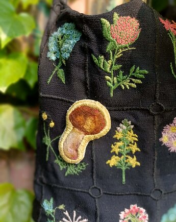 Przypinka z grzybem podgrzybek, Splot tapestry