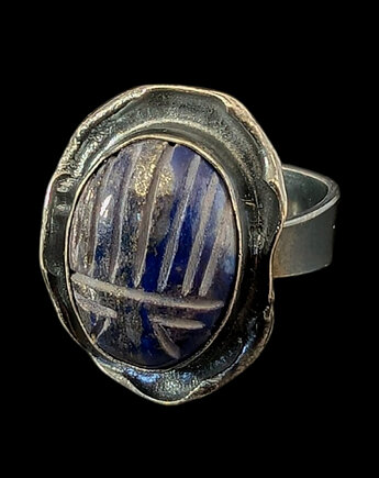 Pierścionek lapisowy żuczek, Pracownia Neores