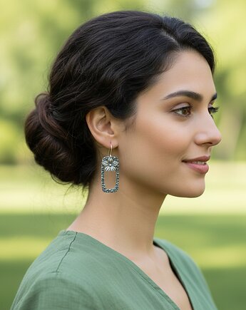 Kolczyki srebrne kwiatki, Yamira Art Studio