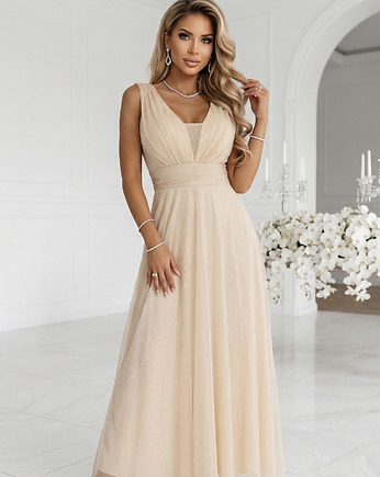 637-4 Długa sukienka maxi z brokatowym połyskiem i dekoltem - beżowa, NUMOCO