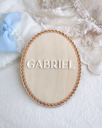 Tabliczka z imieniem, sesja noworodkowa, prezent dla noworodka, ONAiON