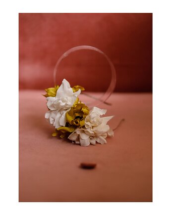 Opaska  z jedwabiu, Celina Parysów