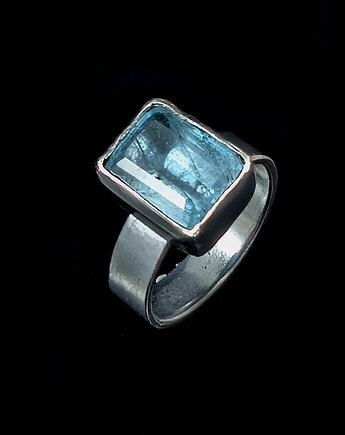 Pierścionek oczu twoich chmurność- akwamaryn, Pracownia Neores