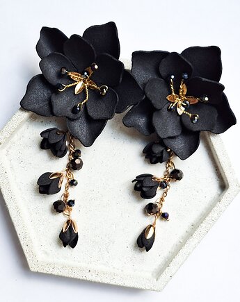 Długie kolczyki pozłacane czarne kwiaty, Kwiat Paproci