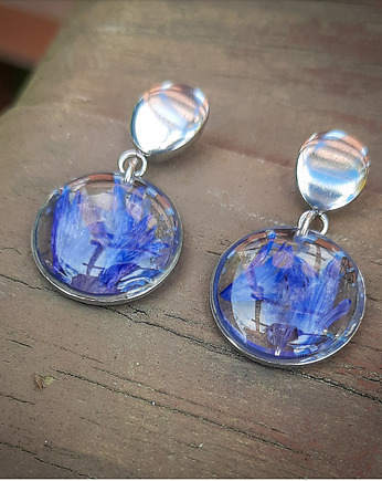 Kolczyki z zatopionymi płatkami chabrów, Figa handmade accessories