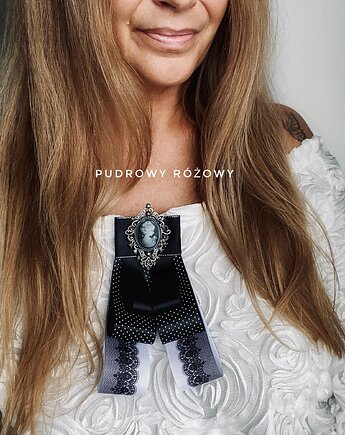 Brosza/ Krawat z Kameą w stylu Glamour, Pudrowy Różowy