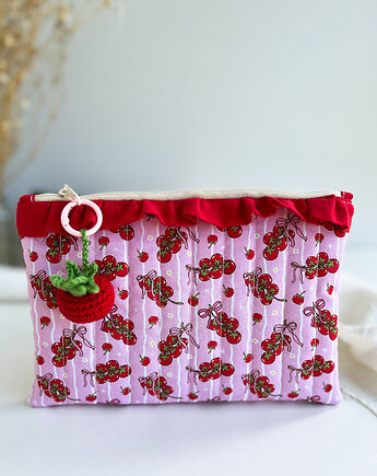 Kosmetyczka z pomidorami i zawieszką, gucialoveskids