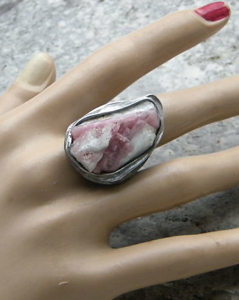 Surowe kryształy różowego turmalinu   -  pierścień, OSOBY - Prezent dla ukochanej