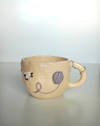 Ceramiczny ręcznie robiony kubek w motki i owieczki, Ceramic Reve