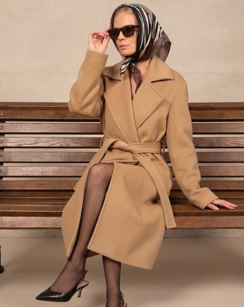 Płaszcz camelowy, Ola Melcer