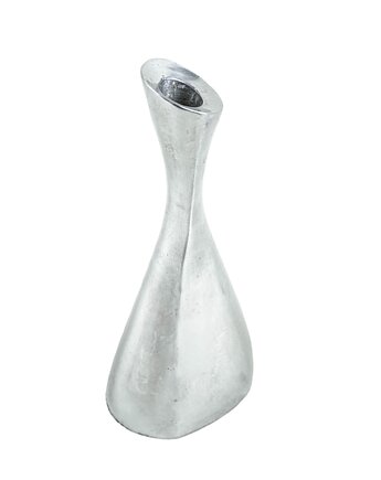Świecznik o rzeźbiarskiej formie z aluminium, Europa, lata 70., Przetwory design