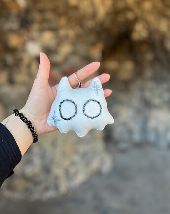 Boo!szka brelok srebrna, Kotuszki Moni