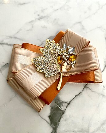 Brosza z unikatowym liściem z perełką i kryształkami Liść, Pudrowy Różowy