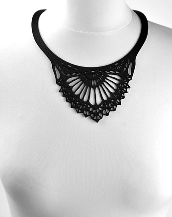BlackEcoNecklace 1, felt label