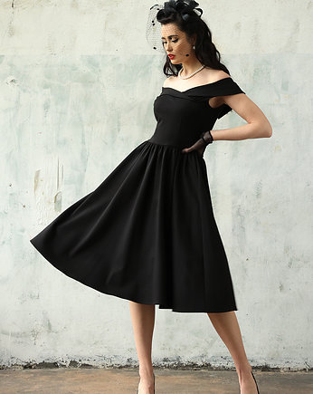 Czarna sukienka z hiszpańskim dekoltem, Kasia Miciak design